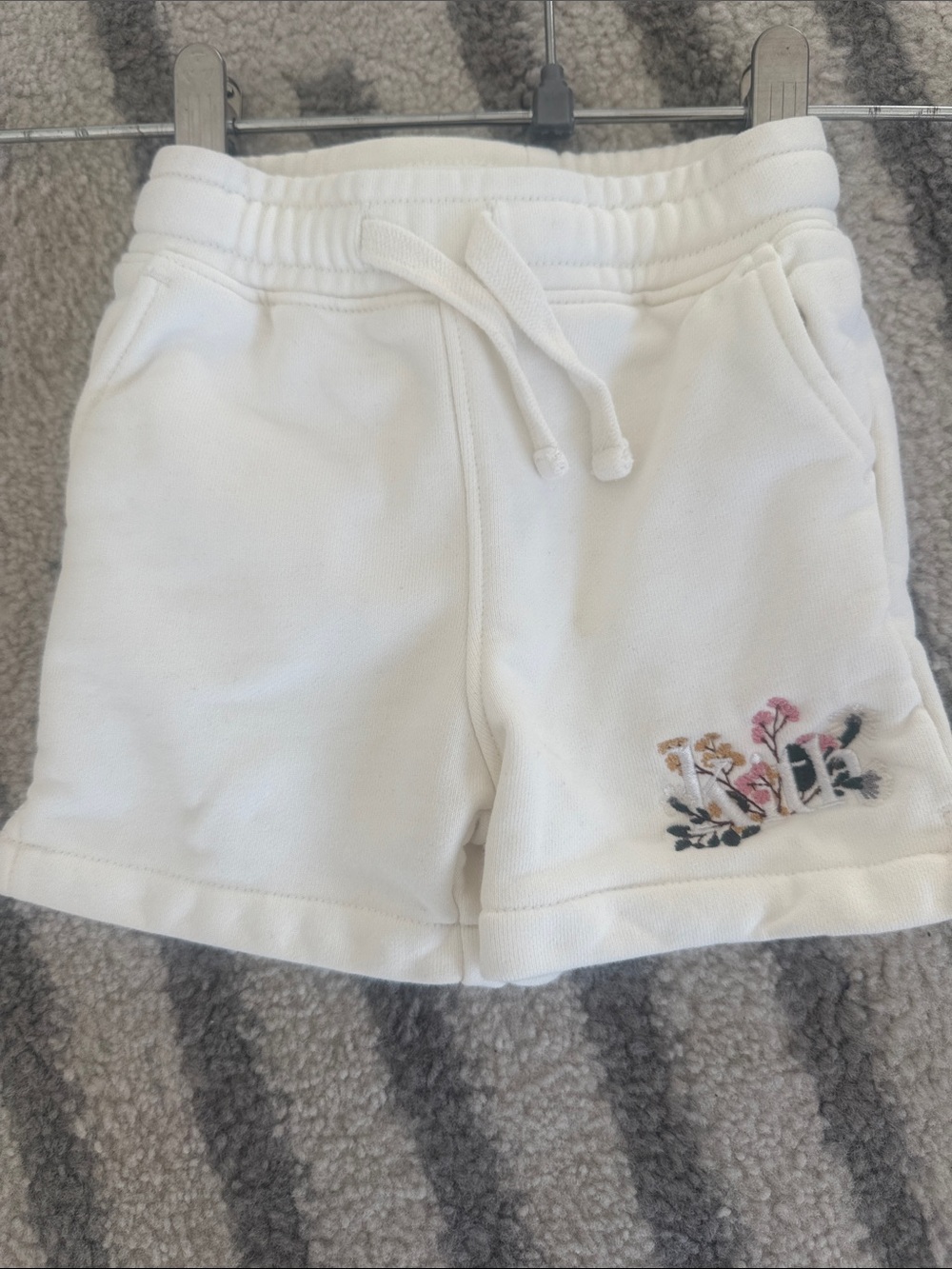 Kith White Girls' Drawstring Sweatshorts with Floral Embroidered Accent